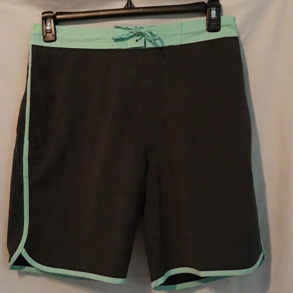 E-board Swim Shorts Swim Trunks Men’s Medium (32-34) 9-inch Inseam NEW